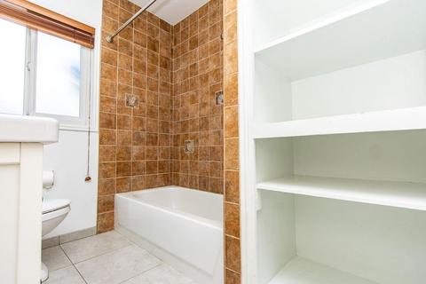 404 Santa Barbara Ave, Modesto, CA 95354 photo 8