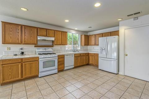 312 Roadrunner Dr, Patterson, CA 95363 photo 5