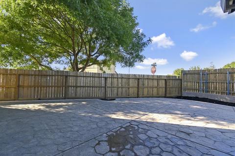 910 Mills, Williams, CA 95987 photo 45