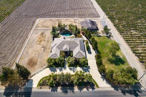 2550 W Armstrong Rd, Lodi, CA 95242 photo 1