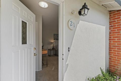 21 E 20th St, Tracy, CA 95376 photo 4