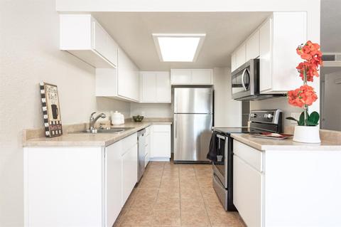 3701 Colonial Dr #90, Modesto, CA 95356 photo 12