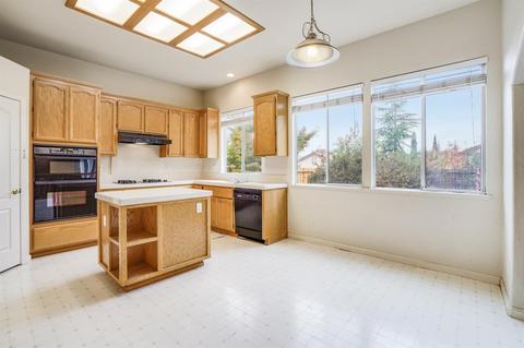 1061 Orbison Ct, Folsom, CA 95630 photo 8