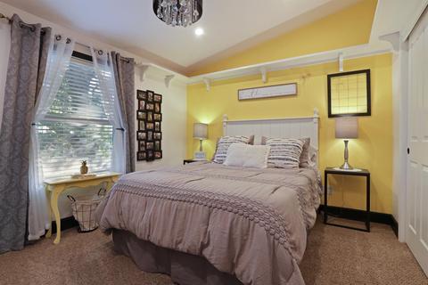 125 E Taylor, Turlock, CA 95382 photo 19