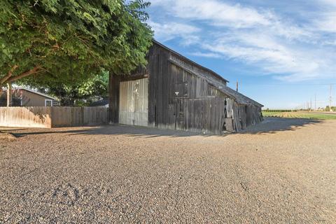 125 E Taylor, Turlock, CA 95382 photo 5