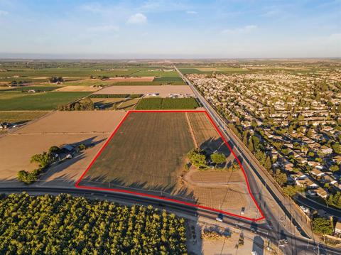 125 E Taylor, Turlock, CA 95382 photo 3