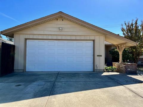 6012 Denver Dr, Carmichael, CA 95608 photo 4