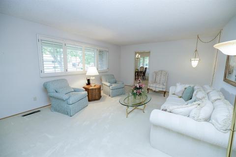 405 Greenwich Ln, Modesto, CA 95350 photo 14