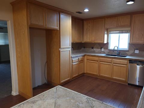 674 E 9th St, Lincoln, CA 95648 photo 4