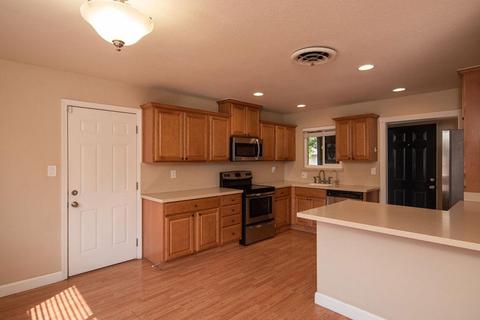 308 Kavanagh Ave, Modesto, CA 95350 photo 7