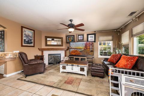 2004 Centennial Ct, Modesto, CA 95357 photo 7