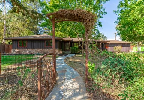 4331 Prospect Dr, Carmichael, CA 95608 photo 2