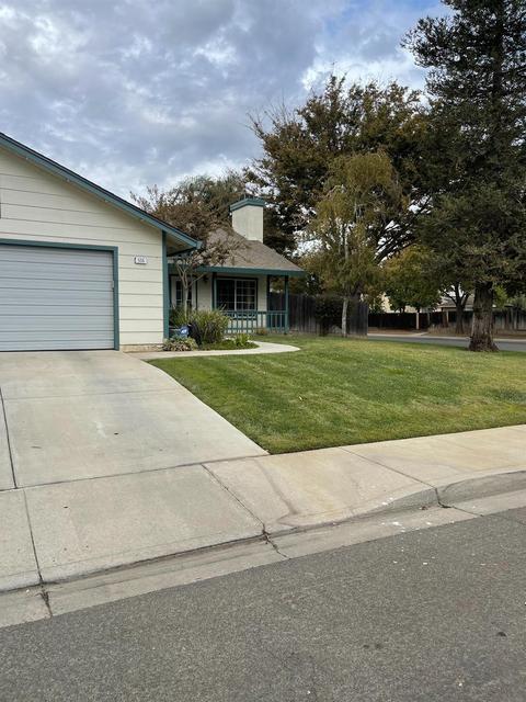 555 Messer Pl, Patterson, CA 95363 photo 1