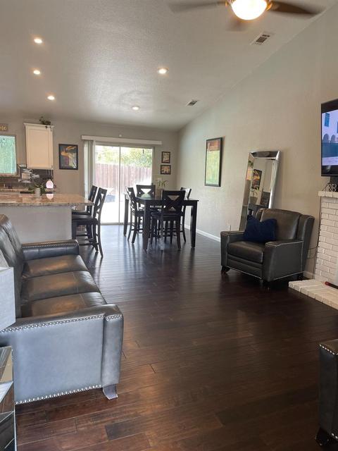 555 Messer Pl, Patterson, CA 95363 photo 4