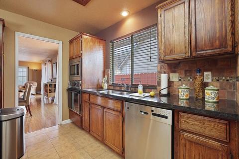 1908 Lakeshore Dr, Modesto, CA 95355 photo 21