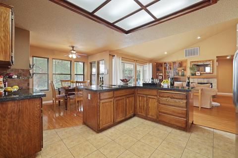 1908 Lakeshore Dr, Modesto, CA 95355 photo 23