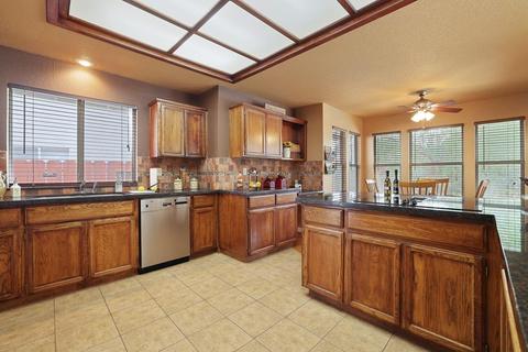 1908 Lakeshore Dr, Modesto, CA 95355 photo 25