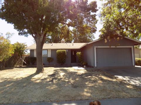 2241 Willow St, Dos Palos, CA 93620 photo 4