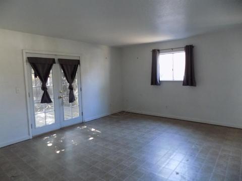 2241 Willow St, Dos Palos, CA 93620 photo 6