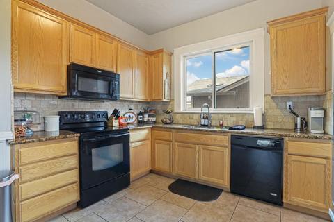 526 Howard St, Lodi, CA 95242 photo 14