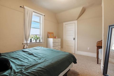 526 Howard St, Lodi, CA 95242 photo 28