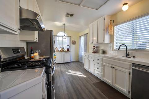 1645 Via Milano, Gustine, CA 95322 photo 13