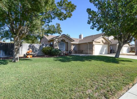 1645 Via Milano, Gustine, CA 95322 photo 4