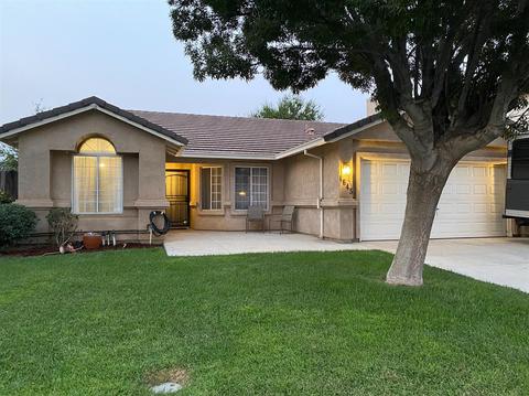 1645 Via Milano, Gustine, CA 95322 photo 2