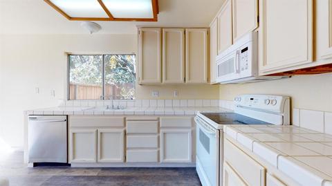 1792 Fairhaven Ct, Oakley, CA 94561 photo 4