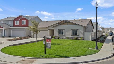 2207 Brigade Pl, Manteca, CA 95337 photo 4