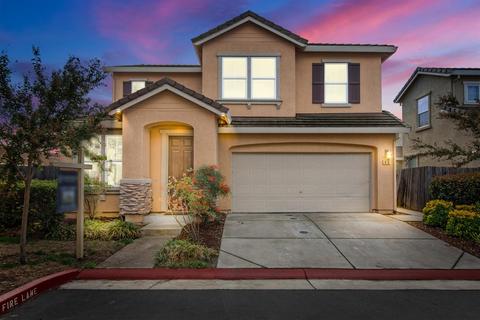 818 Courtyards Loop, Lincoln, CA 95648 photo 1