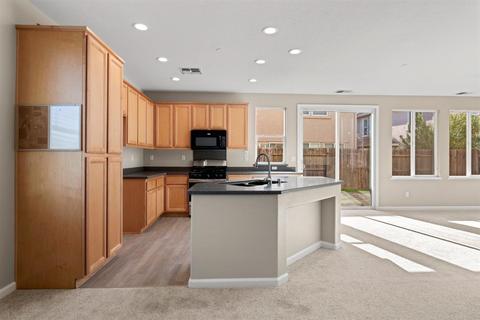 818 Courtyards Loop, Lincoln, CA 95648 photo 9