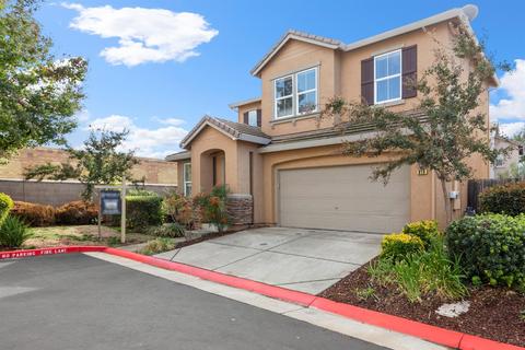 818 Courtyards Loop, Lincoln, CA 95648 photo 4