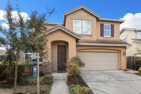 818 Courtyards Loop, Lincoln, CA 95648 photo 3