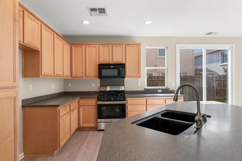 818 Courtyards Loop, Lincoln, CA 95648 photo 11
