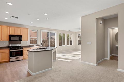 818 Courtyards Loop, Lincoln, CA 95648 photo 10