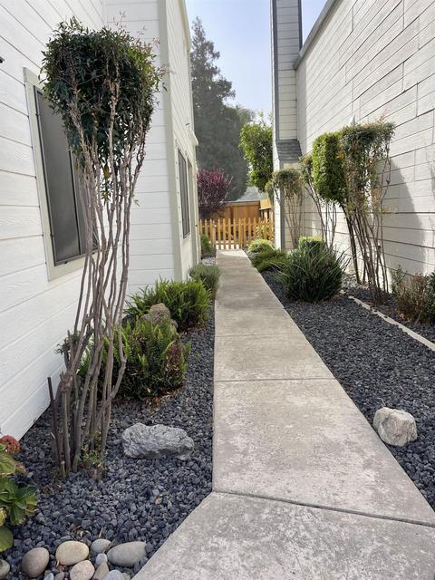 408 Golf Cir E, Manteca, CA 95337 photo 4