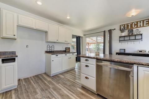 5413 Carden Way, Carmichael, CA 95608 photo 6