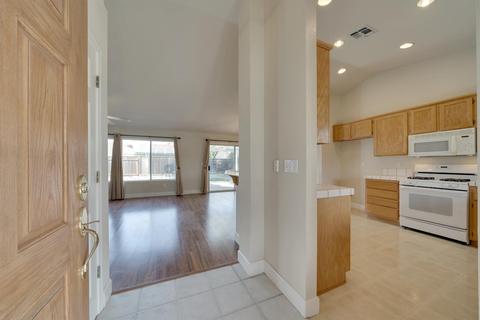 429 Trudy Ct, Ripon, CA 95366 photo 6