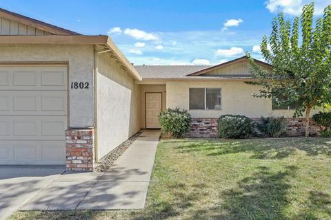 1802 Willert Dr, Turlock, CA 95380 photo 2