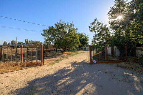 2925 Golf Rd, Turlock, CA 95380 photo 4
