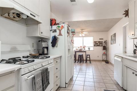 1313 Clevenger Dr, Modesto, CA 95356 photo 4