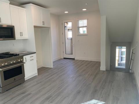 654 Taylor Ct, Mountain View, CA 94043 photo 5