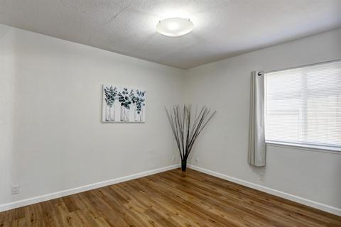 121 Huerta Pl, Davis, CA 95616 photo 22