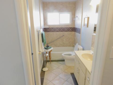 1706 S School St, Lodi, CA 95240 photo 18