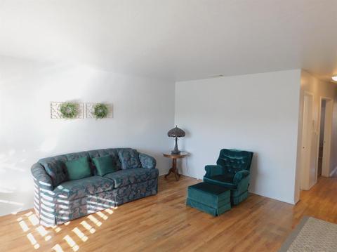 1706 S School St, Lodi, CA 95240 photo 4