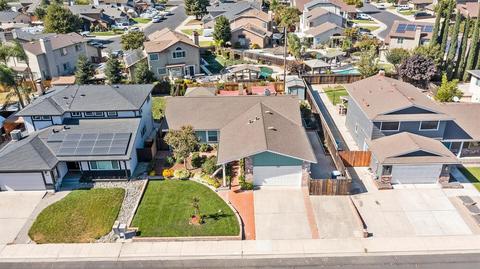 573 Bounty Pl, Manteca, CA 95337 photo 2