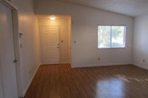 809 Grapeleaf Way, Modesto, CA 95356 photo 2