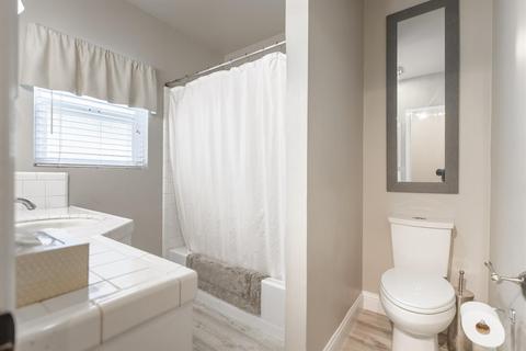 1026 Enslen Ave, Modesto, CA 95350 photo 24