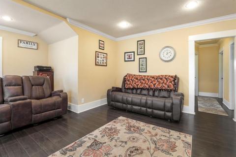 220 Olive Ct, Lodi, CA 95240 photo 4